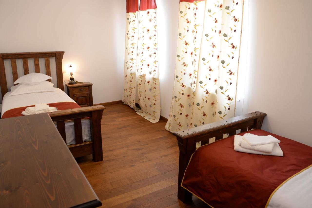 Hotel Carolina House à Sighişoara Extérieur photo