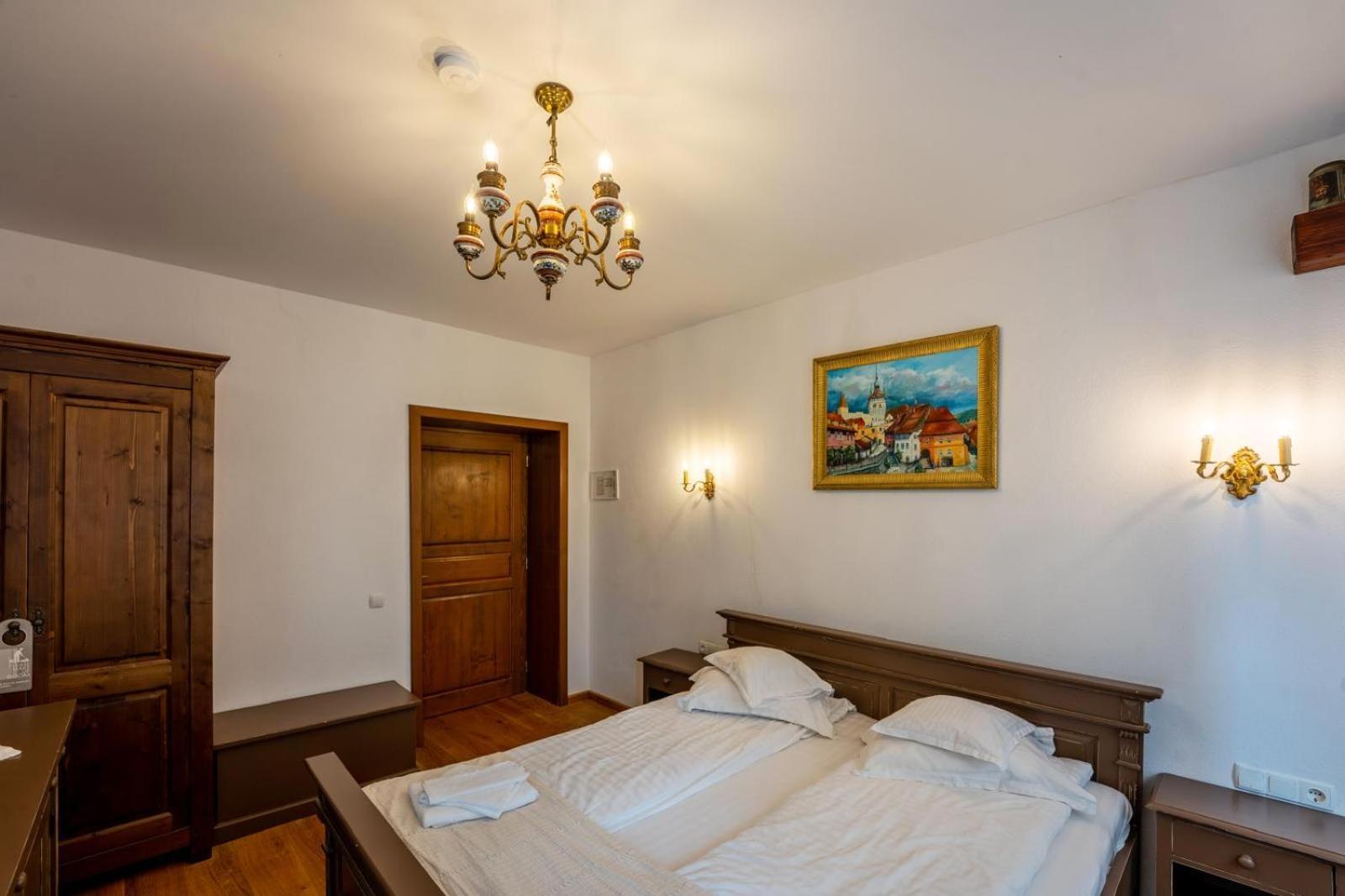 Hotel Carolina House à Sighişoara Extérieur photo