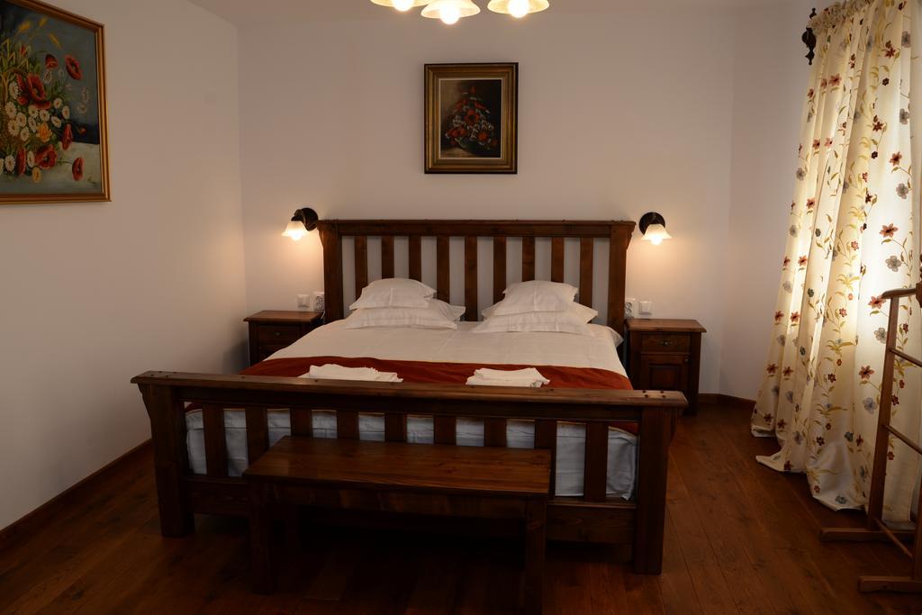 Hotel Carolina House à Sighişoara Extérieur photo